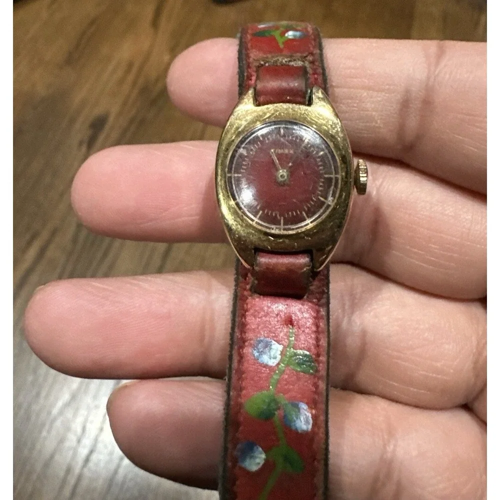 WORKING* Timex Rare Vintage Watch Red & Gold Dial Mechanical Watch With Red Band